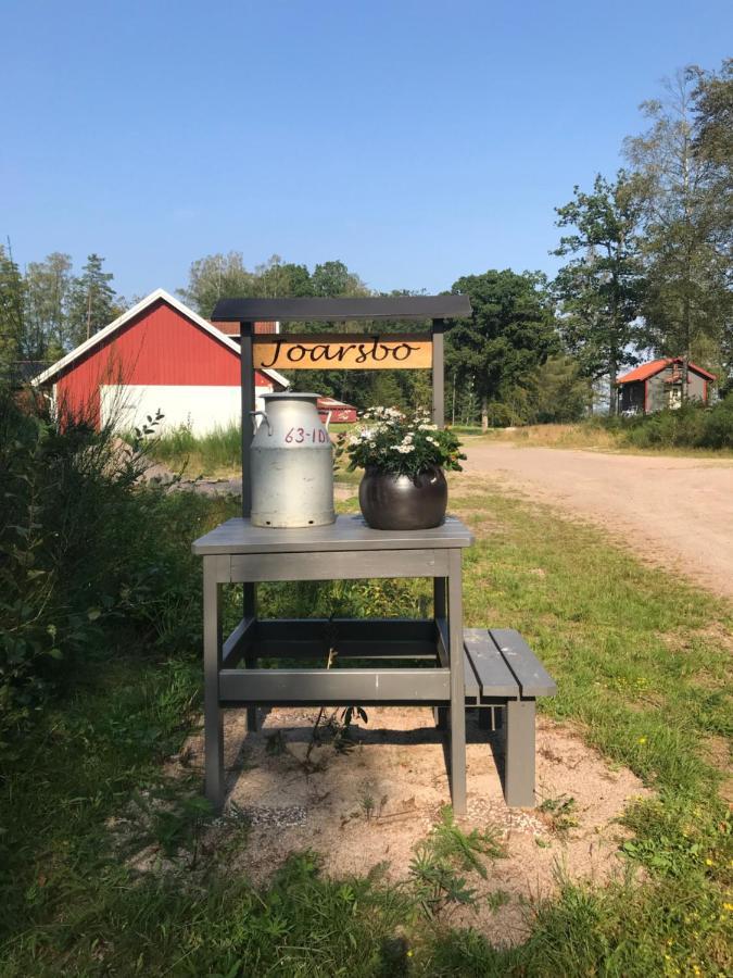 Joarsbo, Stuga 2, Gardsstugan Kalv Extérieur photo